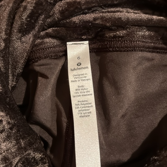 Velvet/Velour Lululemon leggings - Picture 4 of 4